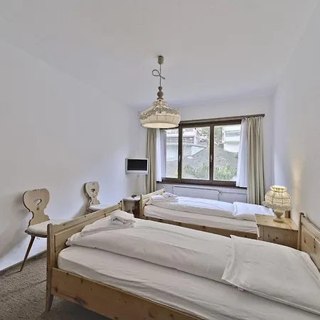 Appartamento Chesa Arlas - *