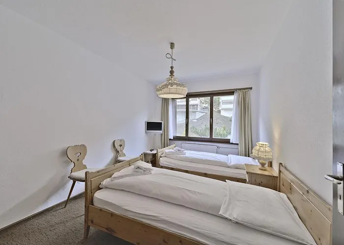 Apartamento Chesa Arlas - *